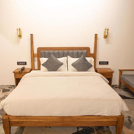 White Sand Beach Resort Kondivali 외부 사진