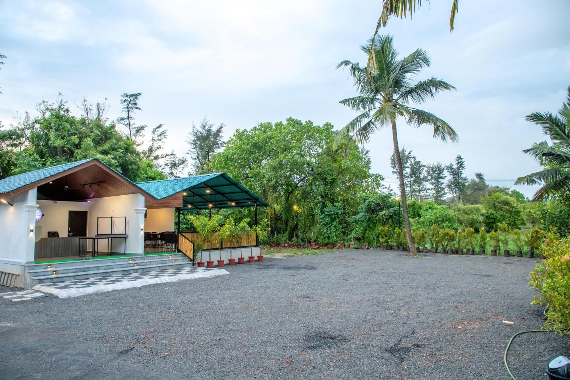 White Sand Beach Resort Kondivali 외부 사진