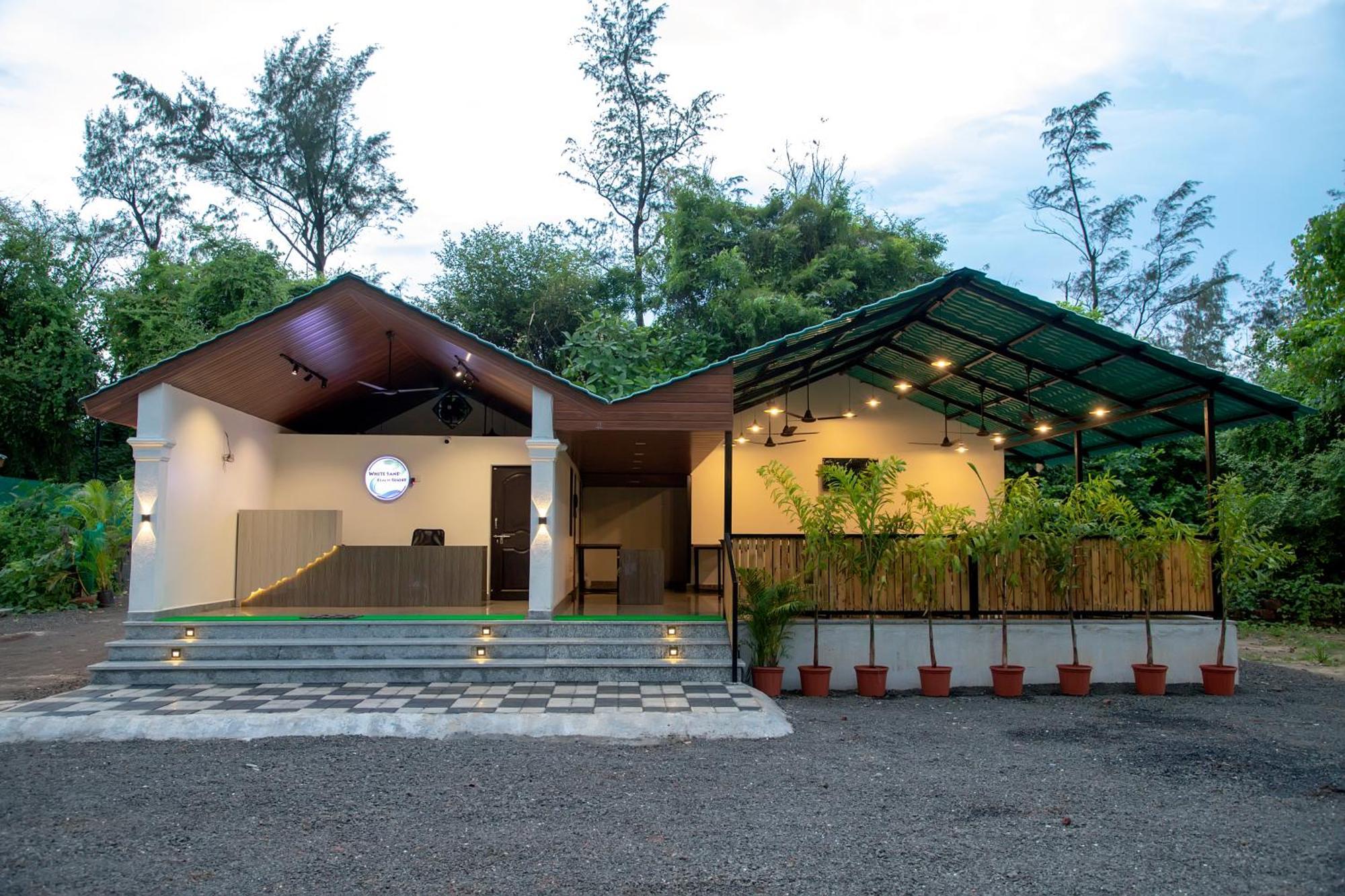 White Sand Beach Resort Kondivali 외부 사진